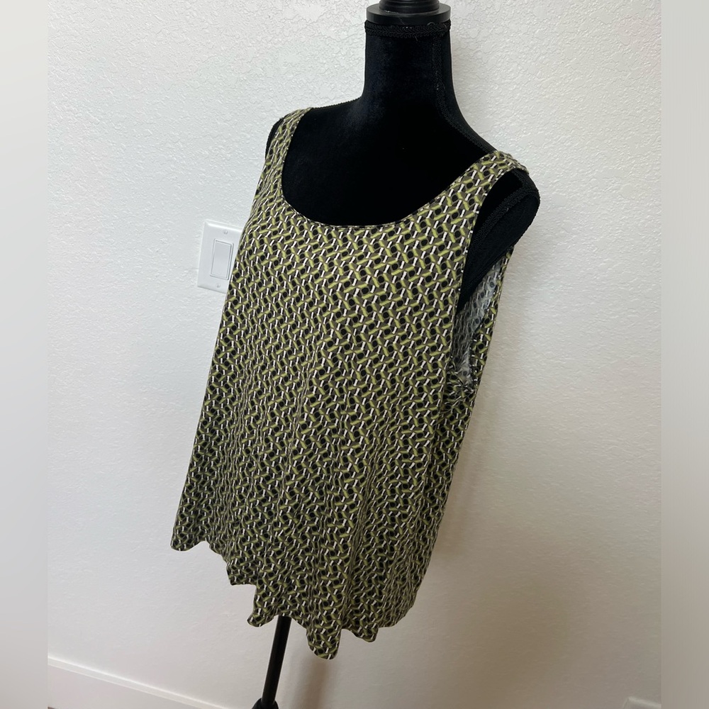 J Jill top - Geometric pattern - tank in size XL